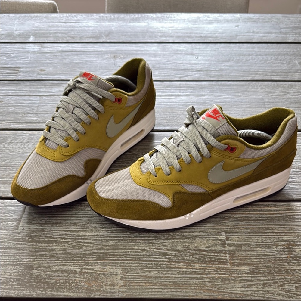 Nike Air Max 1 PRM Green Curry. Used, mens 11.